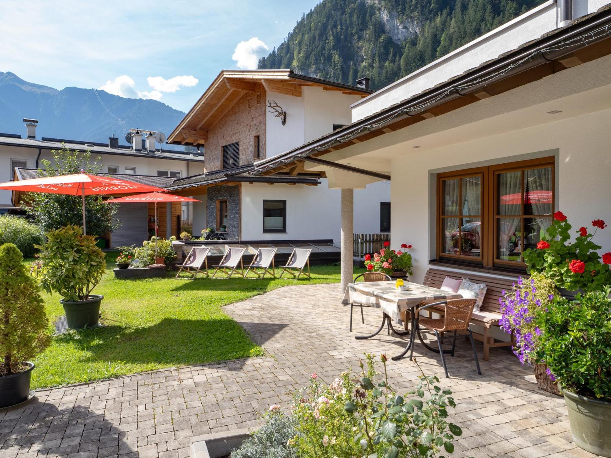 Gaestehaus Schneeberger Mayrhofen Exteriér fotografie